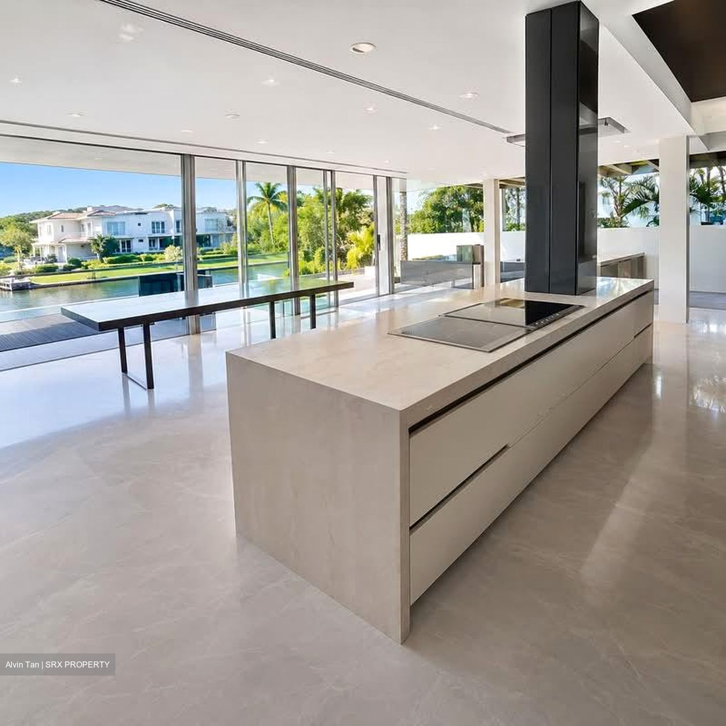 Ocean Drive (D4), Detached #566103401